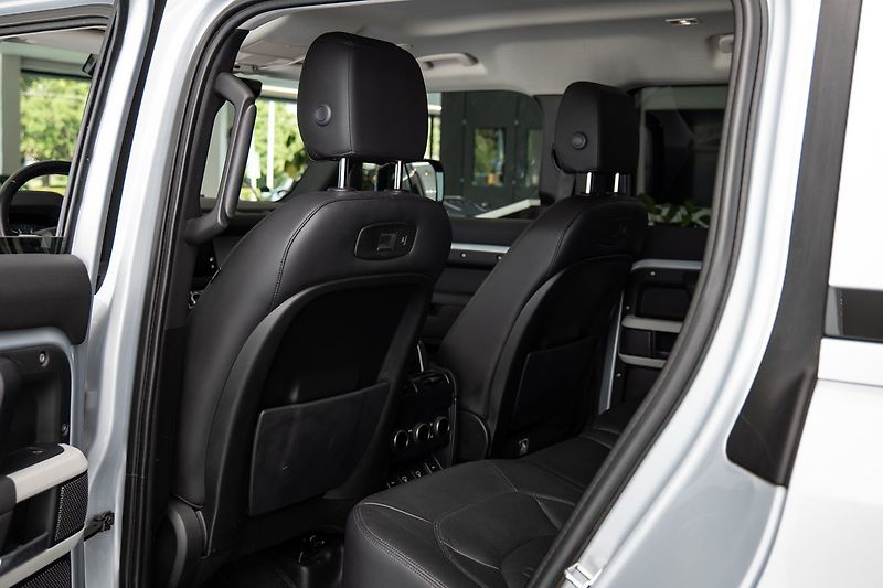 Land Rover Defender D300/Meridian/360 - fotka 9 z 23