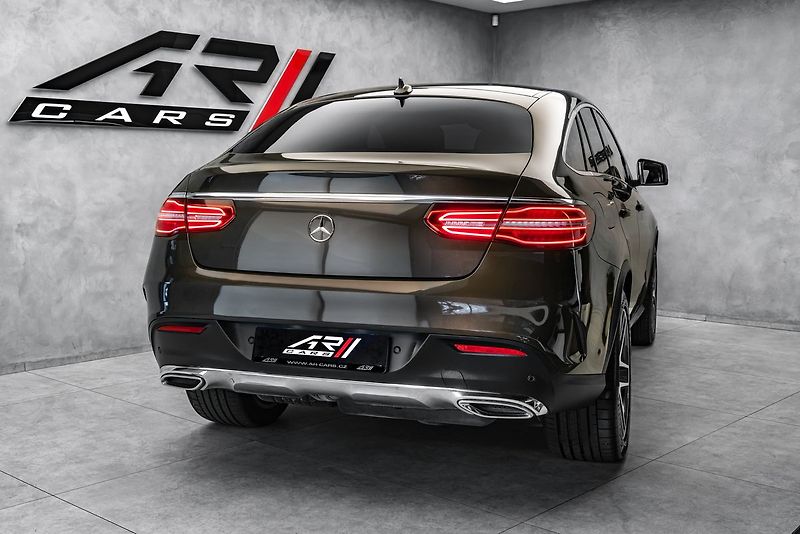 Mercedes-Benz GLE panorama, asistenty - fotka 6 z 23