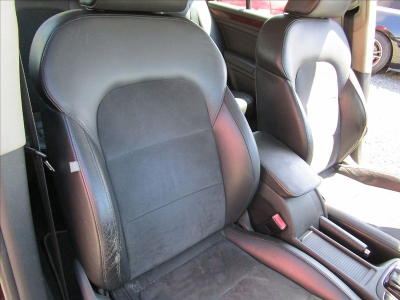 Škoda Superb 2.0TDi DSG, Elegance - fotka 18 z 46