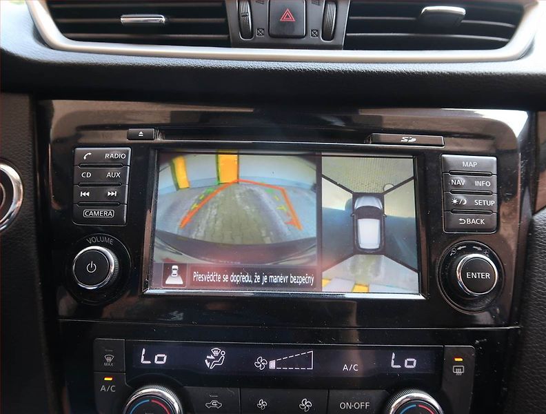 Nissan Qashqai (2015) 1.2 DIG-T, Navi, Tempomat - fotka 17 z 21