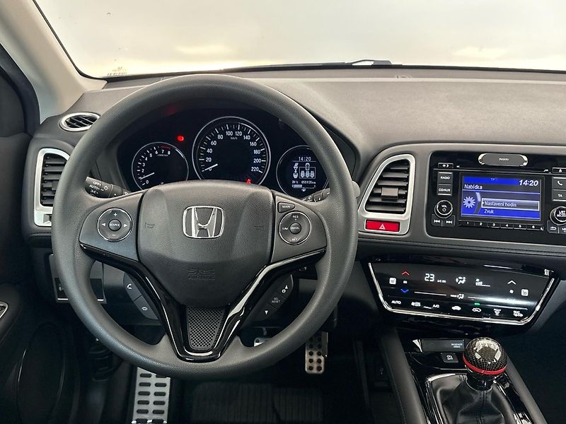 Honda HR-V (2018) 1.5 VTEC Comfort - fotka 10 z 29