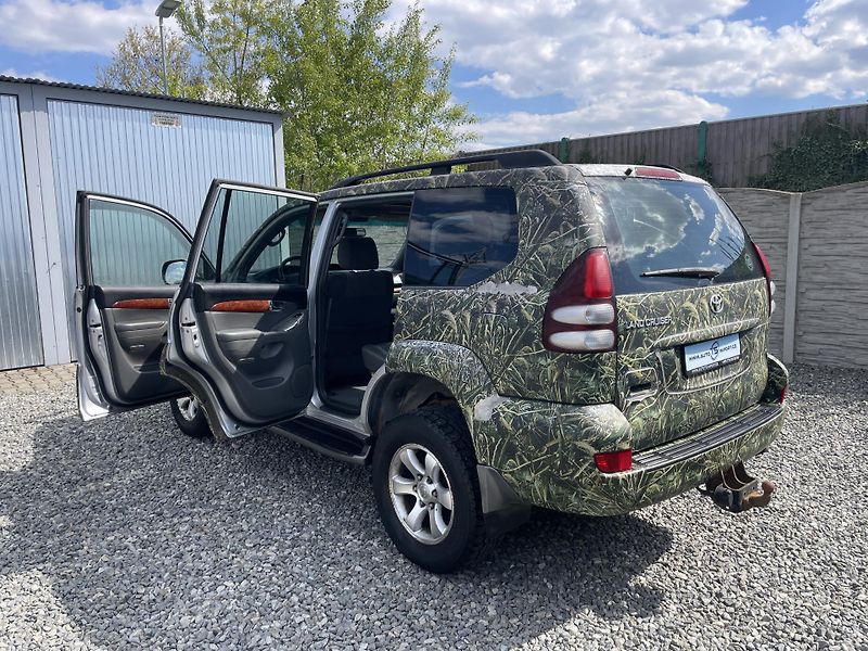 Toyota Land Cruiser 3.0TD 4x4 170PS AUT VÝBAVA !!! - fotka 118 z 180