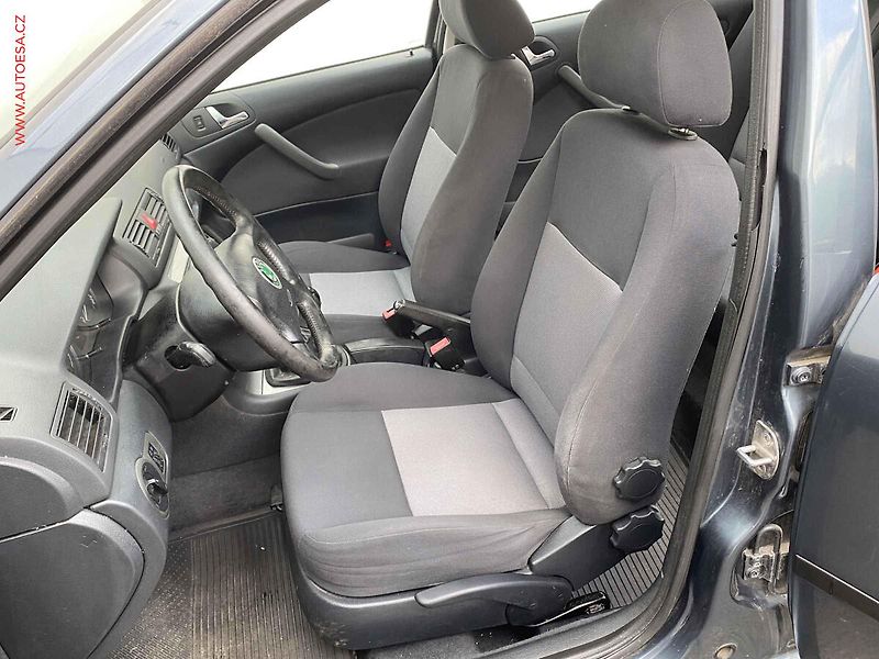 Škoda Octavia (2005) 1.6i, ČR, AC, STK5/28 - fotka 9 z 16