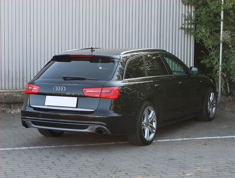 Audi A6 (2012) S line 2.0 TFSI, Automat - fotka 5 z 25