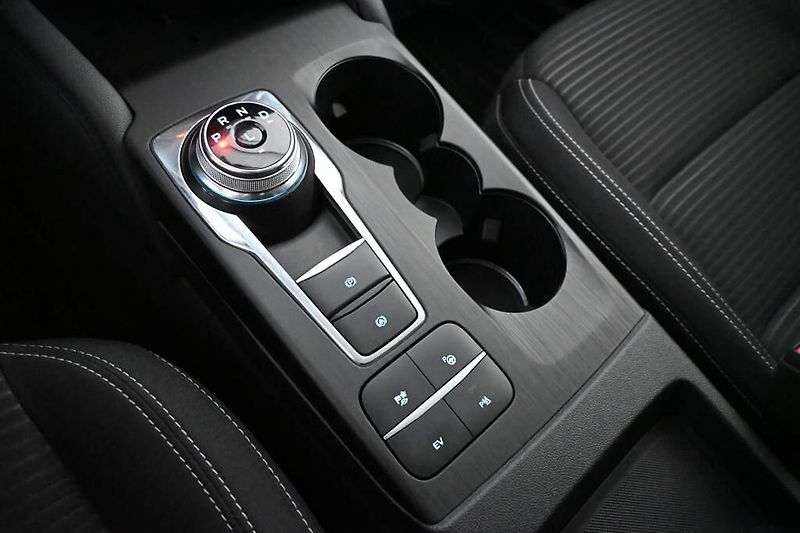 Ford Kuga (2021) 2.5 LED ACC Kamera Head-up Taž - fotka 18 z 42
