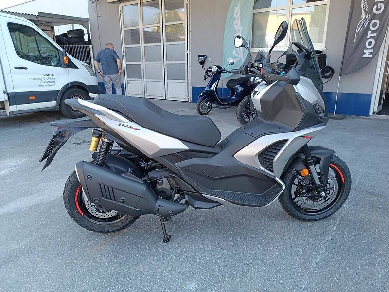 Aprilia (2026) SR GT 400 Boulder Grey - fotka 8 z 11