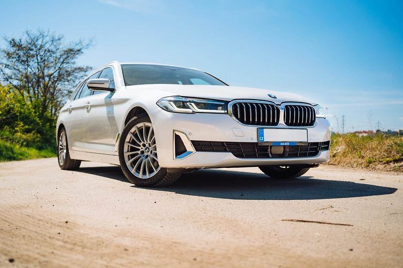 BMW Řada 5 (2021) 520d, MILD HYBRID,digi klima - fotografie inzerátu