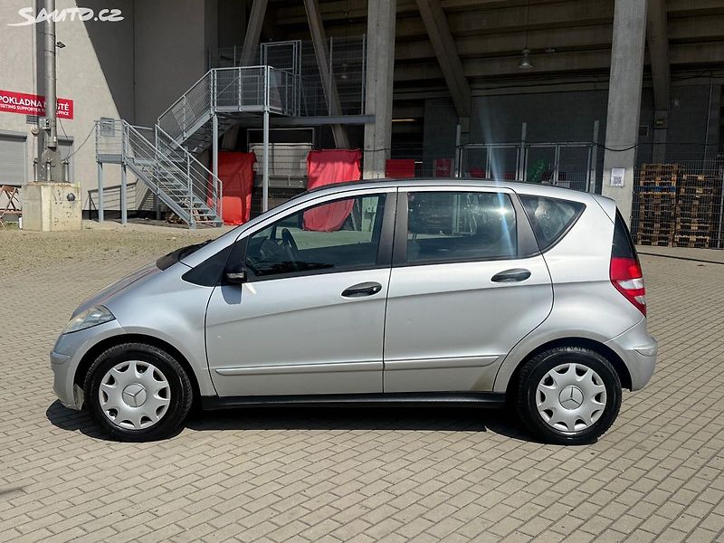 Mercedes-Benz Třídy A (2006) 150, 70kw - fotka 2 z 20