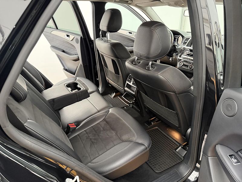 Mercedes-Benz Třídy M ML350Cdi*190kw*4x4*CZ* - fotka 16 z 35