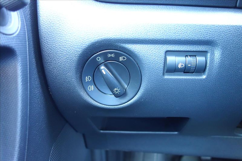 Škoda Fabia 1,2 TSi 63KW, KLIMA, ACTIVE. - fotka 25 z 27