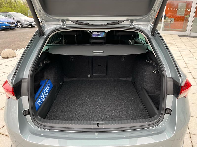 Škoda Octavia 1,5TSI m-HEV 110kW EXCLUSIVE S - fotka 28 z 29