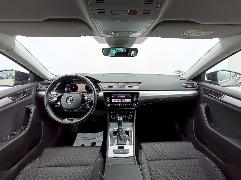 Škoda Superb (2022) 2.0TDI 110kW DSG COMFORT PLUS - fotka 11 z 35