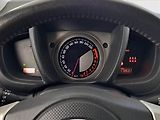 Toyota Urban Cruiser (2009) 1.33 Dual VVT-i, Vyhř. sedaček - náhled 11
