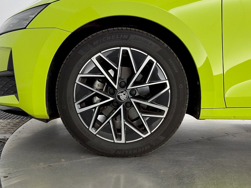 Škoda Octavia (2025) 1.5TSI 110kW SportLine - fotka 28 z 28