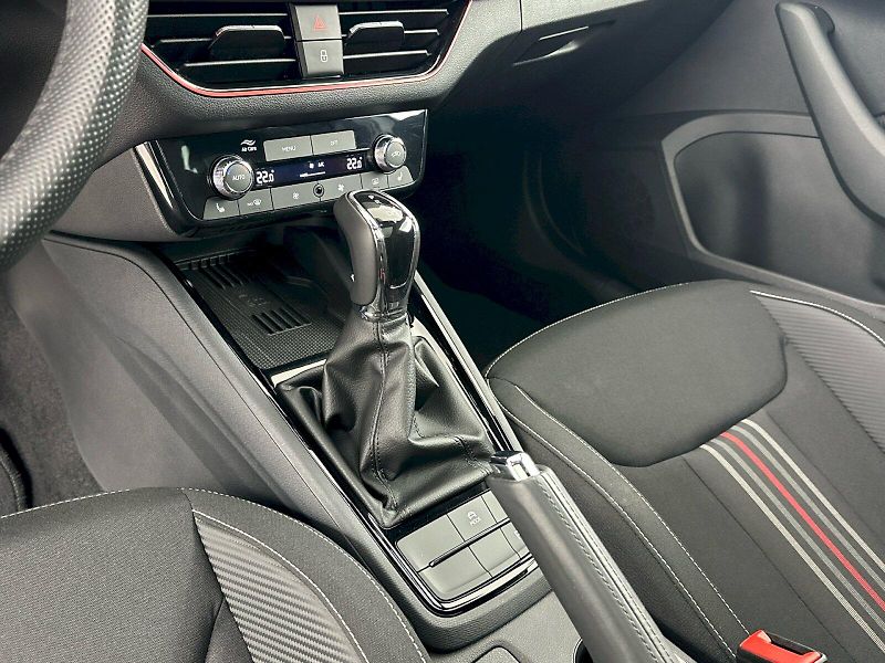Škoda Scala (2025) DSG 1.5TSI 110kW Monte Carlo - fotka 21 z 33