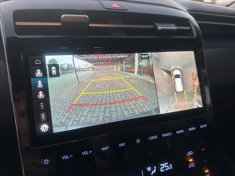 Hyundai Tucson 1,6 D HP 4WD DCT MHEV STY PR C - fotka 27 z 31