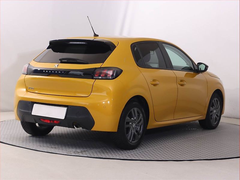 Peugeot 208 (2022) Active Pack 1.2 PureTech - fotka 5 z 20