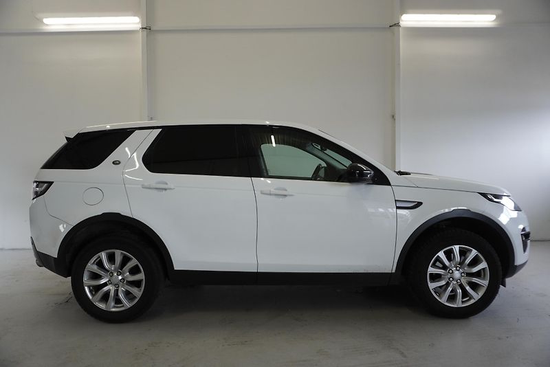 Land Rover Discovery Sport 2.0D 177kW 4x4 AUTOMAT - fotka 6 z 29