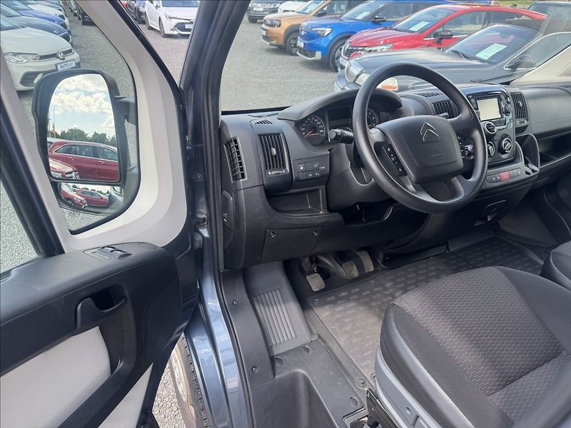 Citroën Jumper 2,0 96kW 9 MÍST DPH NAVI TAŽNÉ - fotka 17 z 31