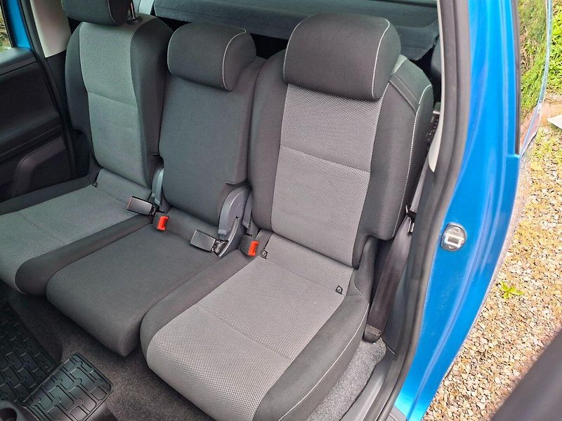 Škoda Roomster (2008) 1.4i 16V 63kW -VÝBAVA - fotka 29 z 35