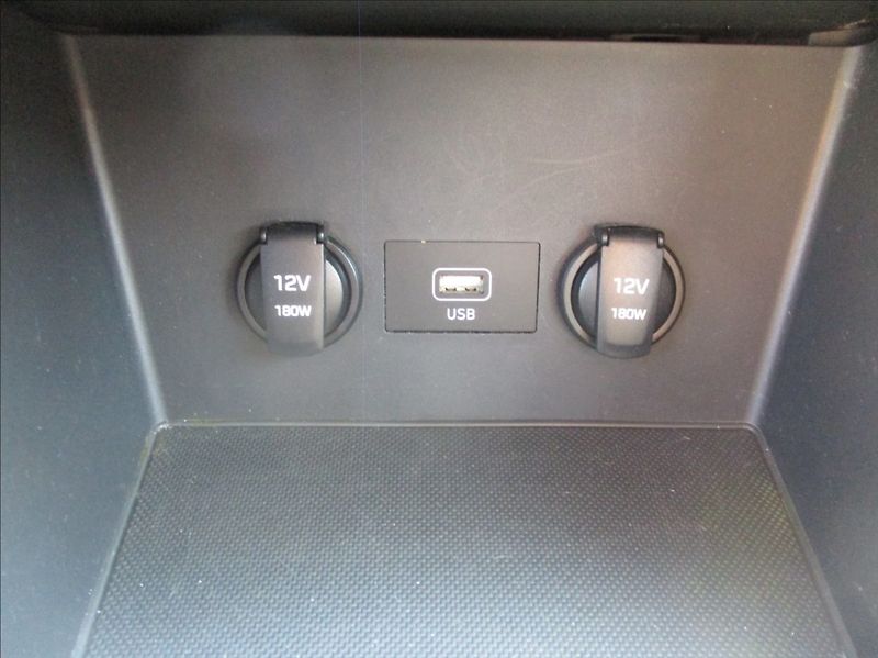 Hyundai i30 1,0 T-GDI, servis,DPH,1.maj,CZ - fotka 19 z 33