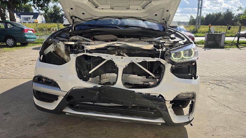 BMW X3 (2021) Xdrive - fotka 11 z 13