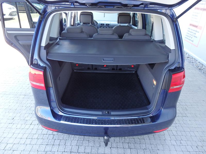 Volkswagen Touran 1.2 TSI MATCH 10x AIRBAG ZÁVĚS - fotka 8 z 14