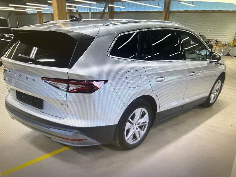 Škoda Enyaq 150kw, iV80 19ALU SOH 94% - fotka 4 z 7