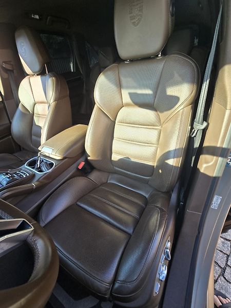 Porsche Cayenne (2015) 4,2 S,ČR,1.maj, Záruka, DPH - fotka 15 z 20