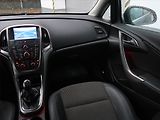 Opel Astra (2011) 2.0 CDTI, Navi, Xenony - náhled 8