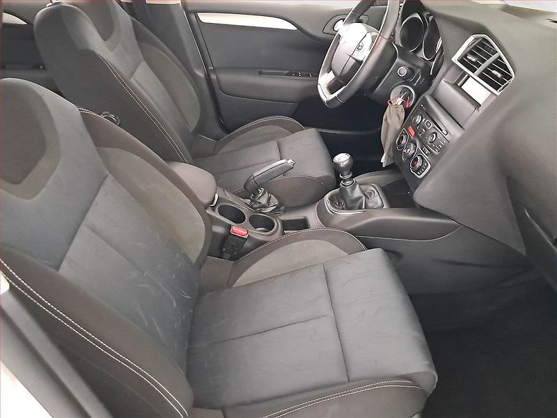 Citroën C4 (2012) 1.6 HDi, Serv.kniha, Tempomat - fotka 9 z 19