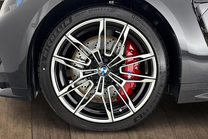 BMW M4 Competition - fotka 25 z 25