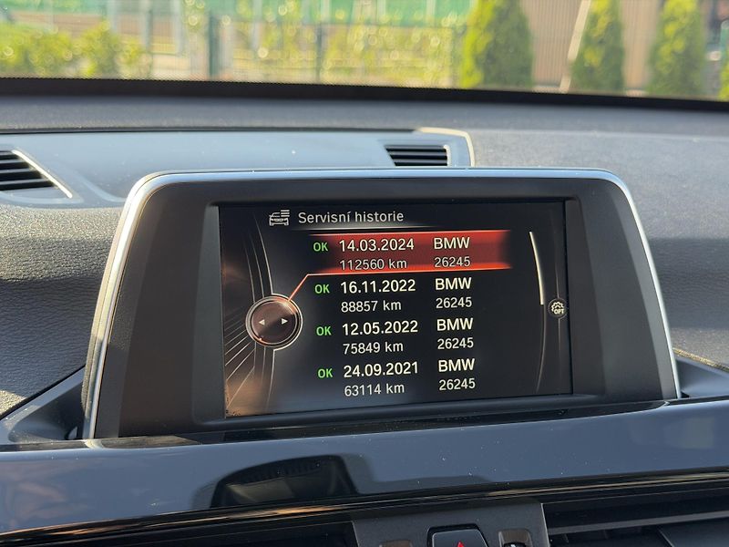 BMW X1 (2016) 110 kW xLine xDrive - fotka 22 z 24