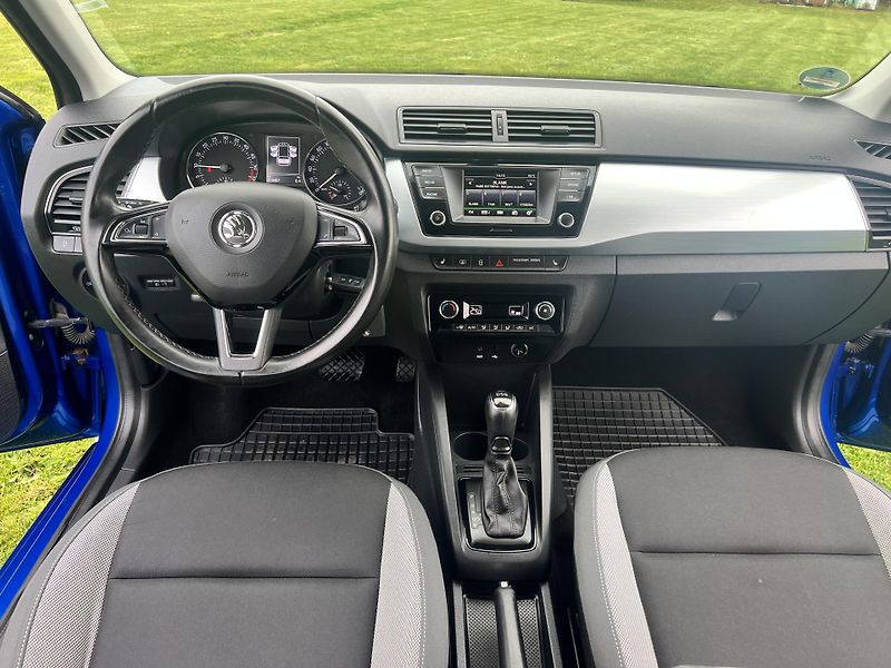 Škoda Fabia 1.4TDI 66KW,DSG,FRONT ASSIST - fotka 32 z 46