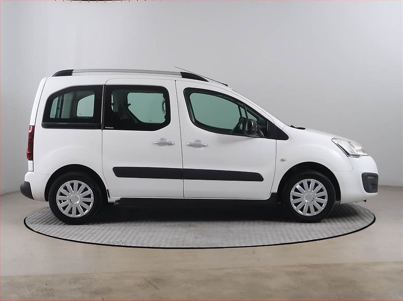 Citroën Berlingo (2016) XTR 1.6 BlueHDi, 5Míst - fotka 6 z 13