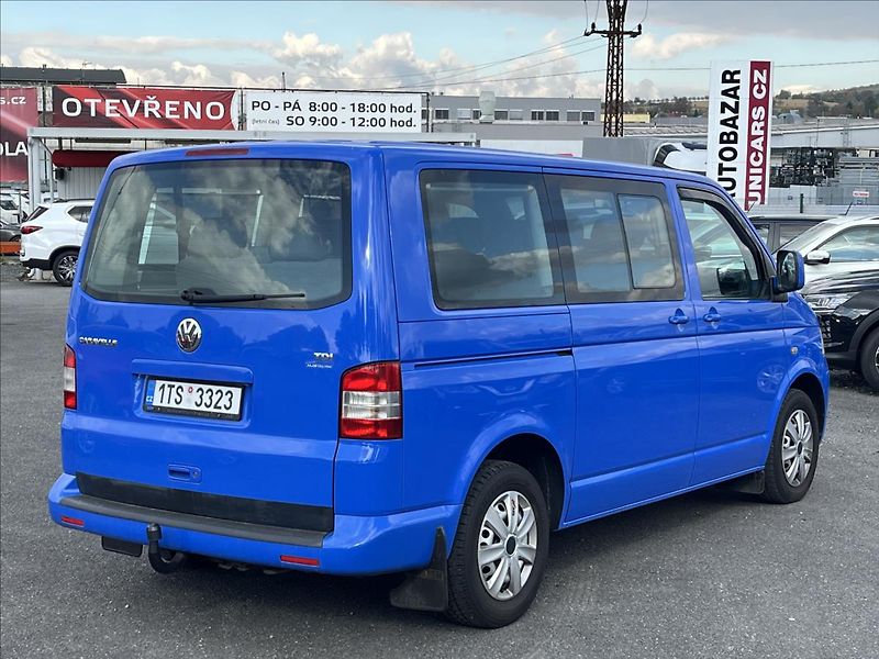 Volkswagen Caravelle 2,5 TDI - fotka 5 z 29