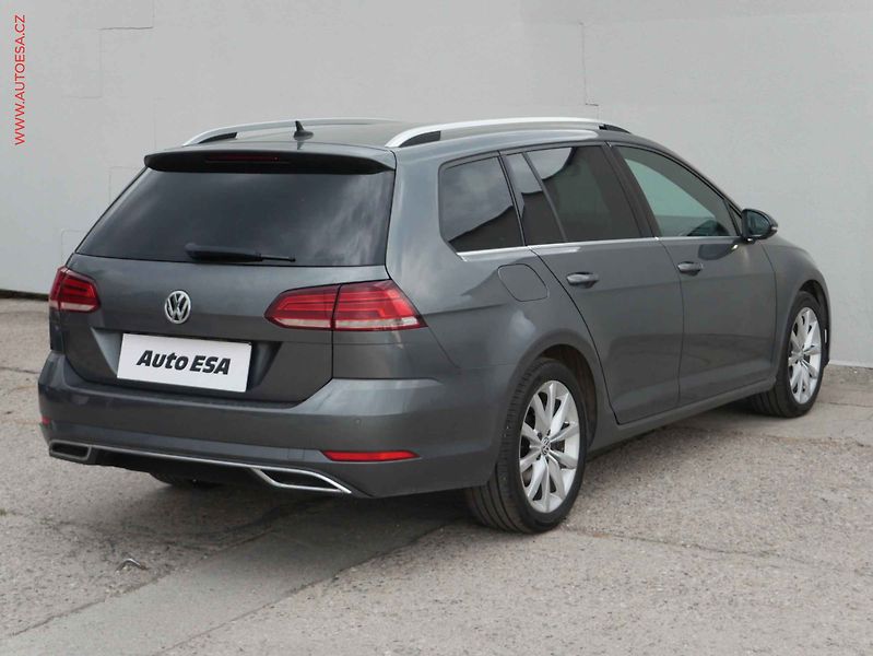 Volkswagen Golf (2018) 1.6TDi, DSG, LED, navi - fotka 6 z 16