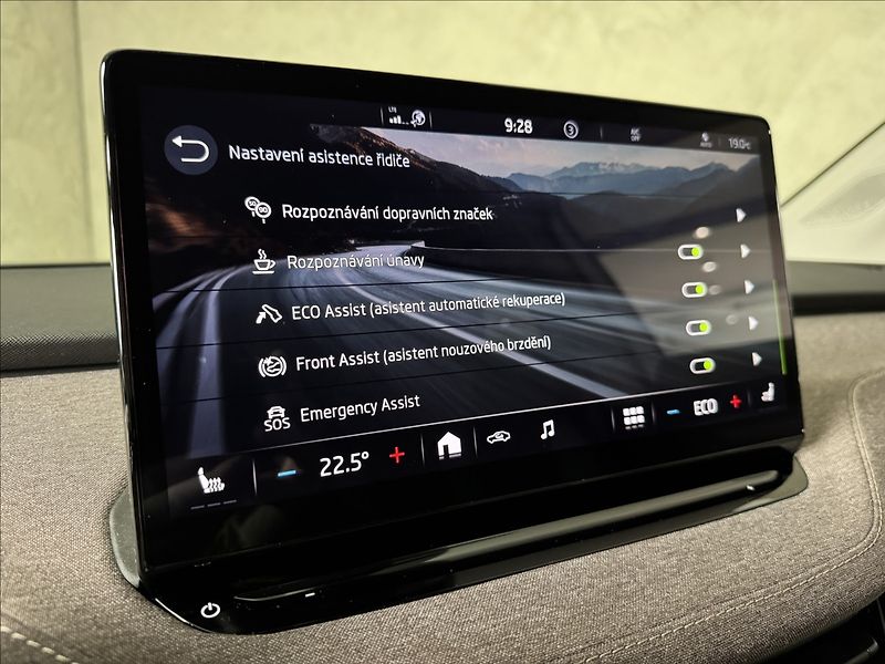Škoda Enyaq 80 Family Plus Matrix Assist - fotka 31 z 49