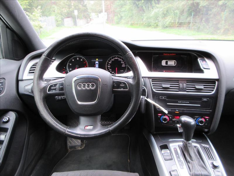 Audi A4 2,0 TFSi 155Kw S-Line, 4x4, VA - fotka 17 z 23