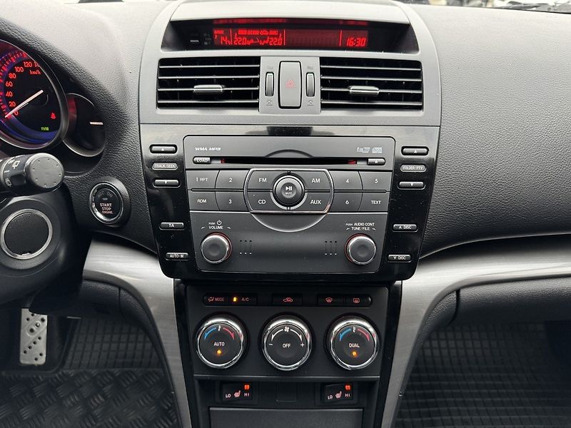 Mazda 6 (2012) 2.0i Sportsline Xenony Bose - fotka 11 z 50