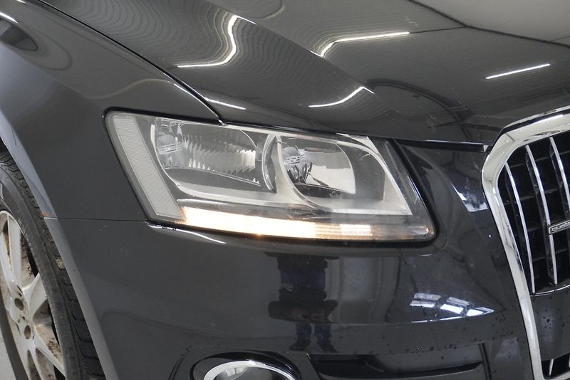Audi Q5 VAN 3,0 TDI QUATTRO AUT. - fotka 10 z 28