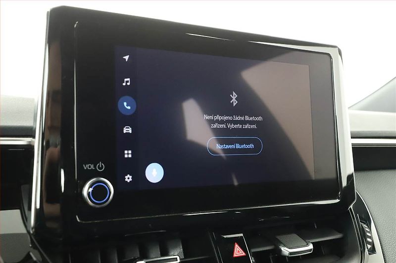 Toyota Corolla (2022) 1.8 Hybrid - fotka 14 z 20