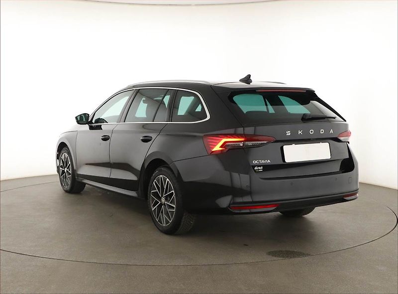 Škoda Octavia (2024) Top Selection 2.0 TDI - fotka 4 z 17