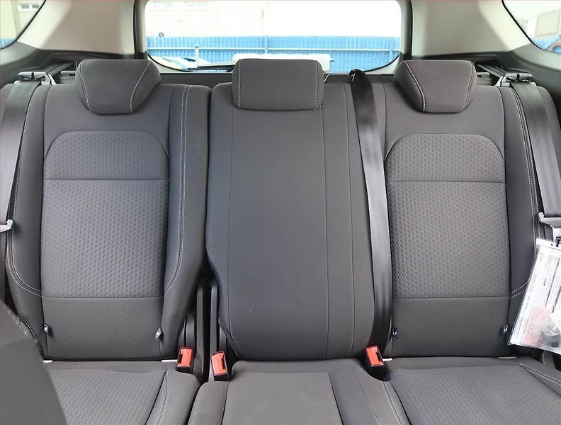 Ford Kuga (2018) 1.5 TDCi, Serv.kniha, Navi - fotka 10 z 19