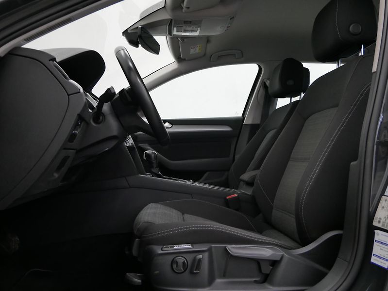 Volkswagen Passat - fotka 13 z 21