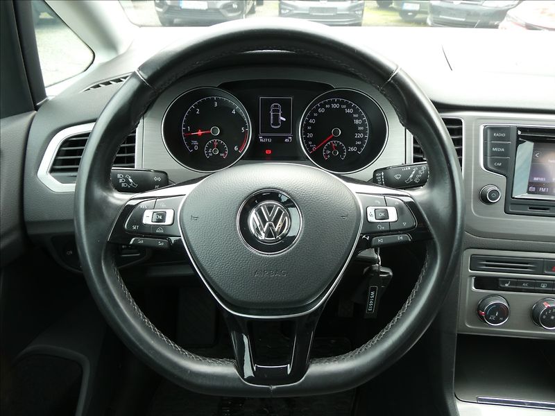 Volkswagen Golf Sportsvan 1,6 TDi 81kW 1.MAJITEL,servisk - fotka 29 z 53