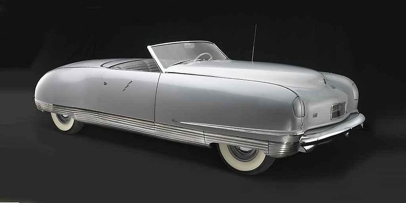 1938 Tatra T97, sbírka Lane Motor Museum.