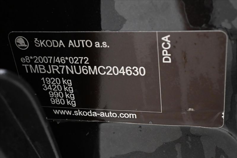 Škoda Karoq 1,5 TSI 110kW Business Záruka - fotka 12 z 31