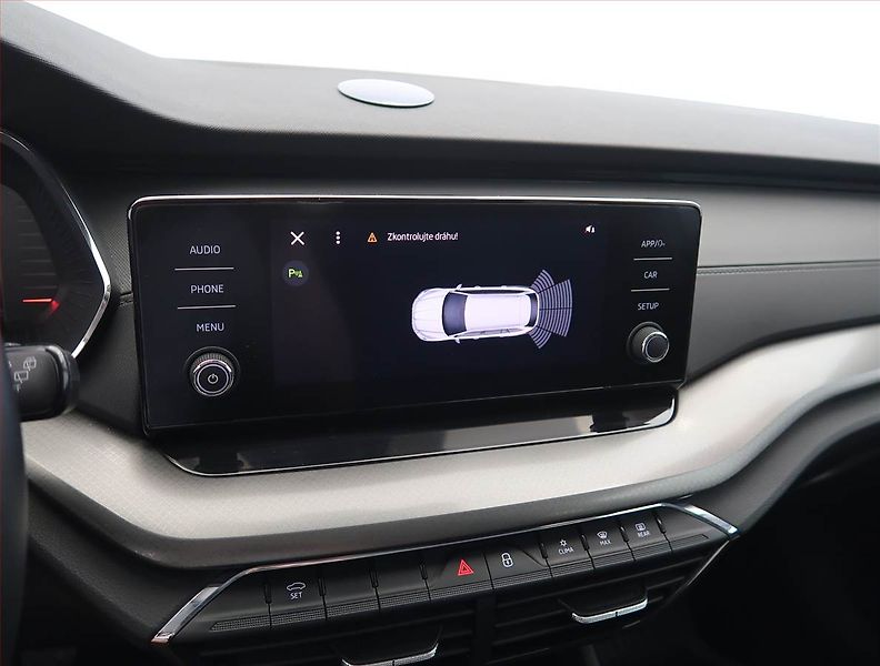 Škoda Octavia (2023) Ambition 2.0 TDI, ČR,1.maj - fotka 18 z 23