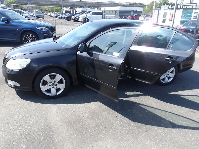 Škoda Octavia 2,0TDi JEZDÍ VÝBORNĚ ! - fotka 14 z 42